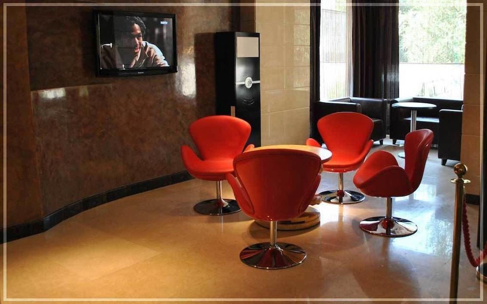 Voyage Hotel Almatî Cameră foto