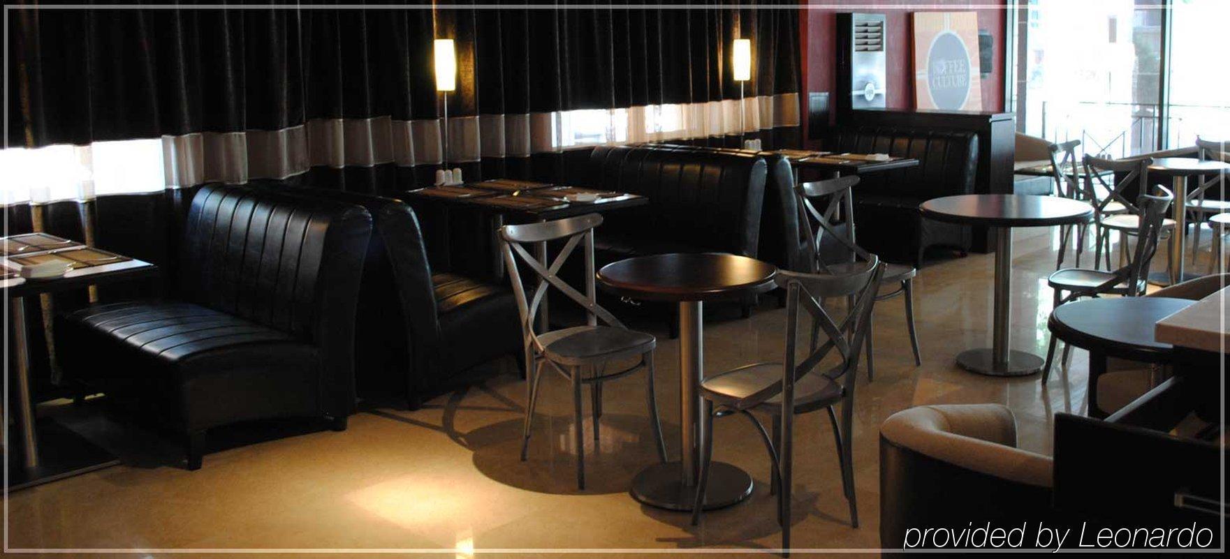 Voyage Hotel Almatî Restaurant foto
